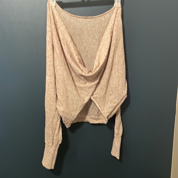 Open back long sleeve top - Picture 2 of 2